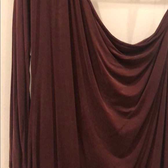 One shoulder top - Picture 2 of 3